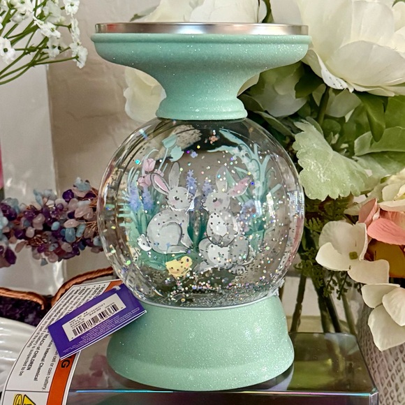 ππ° CELEBRATE TOGETHER EASTER SHIMMER CANDLE HOLDER with BUNNY SCENE. NEW! - Picture 2 of 8